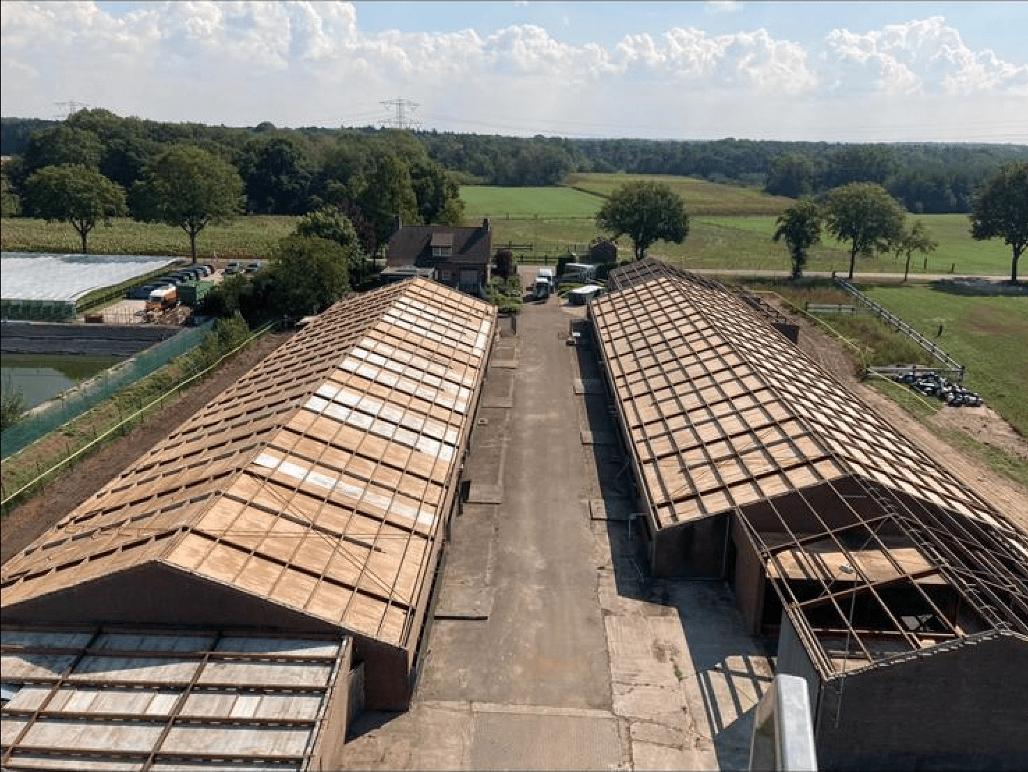 dak zonder golfplaten, asbestverwijderd